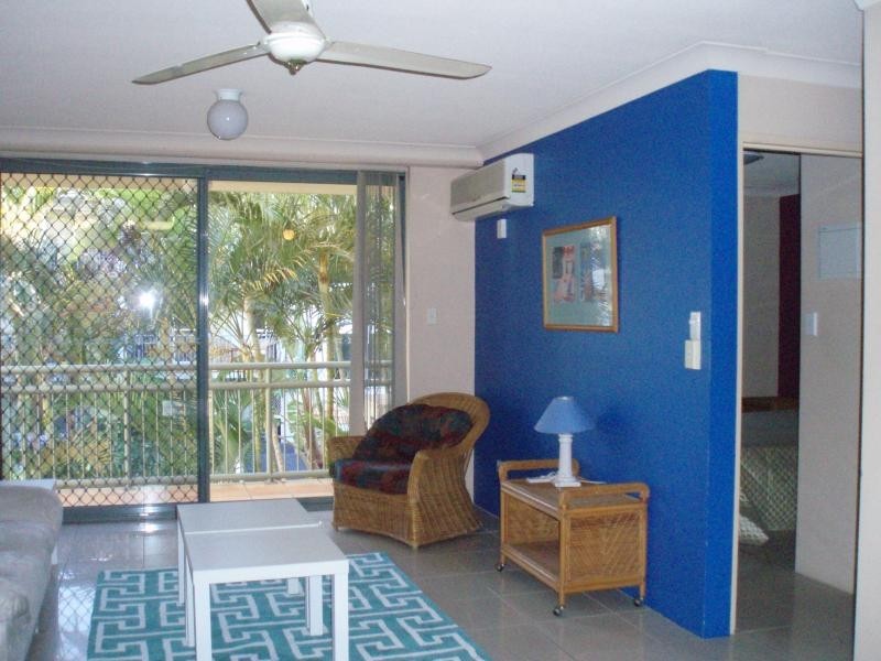 11/10 Genoa Street, Surfers Paradise QLD 4217