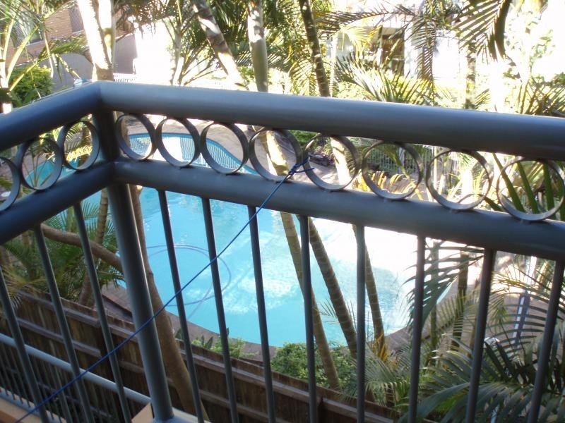 11/10 Genoa Street, Surfers Paradise QLD 4217