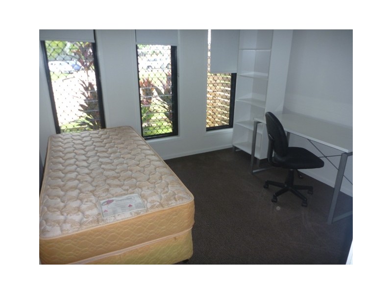 11 Aquamarine Drive, Kirwan QLD 4817