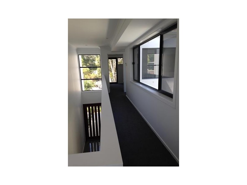 323 Bayview street, Hollywell QLD 4216