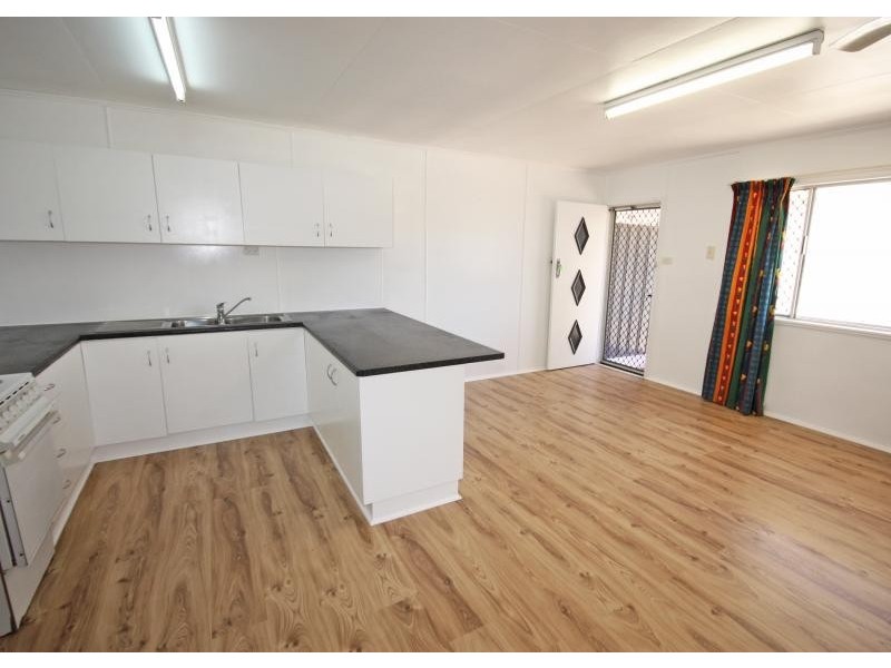 30 Bell St, Biloela QLD 4715