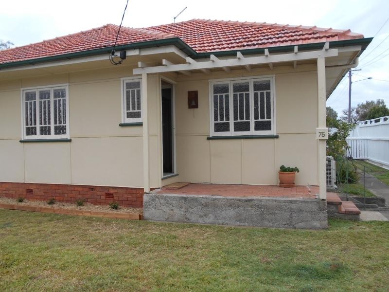 75 Graceville Avenue, Graceville QLD 4075
