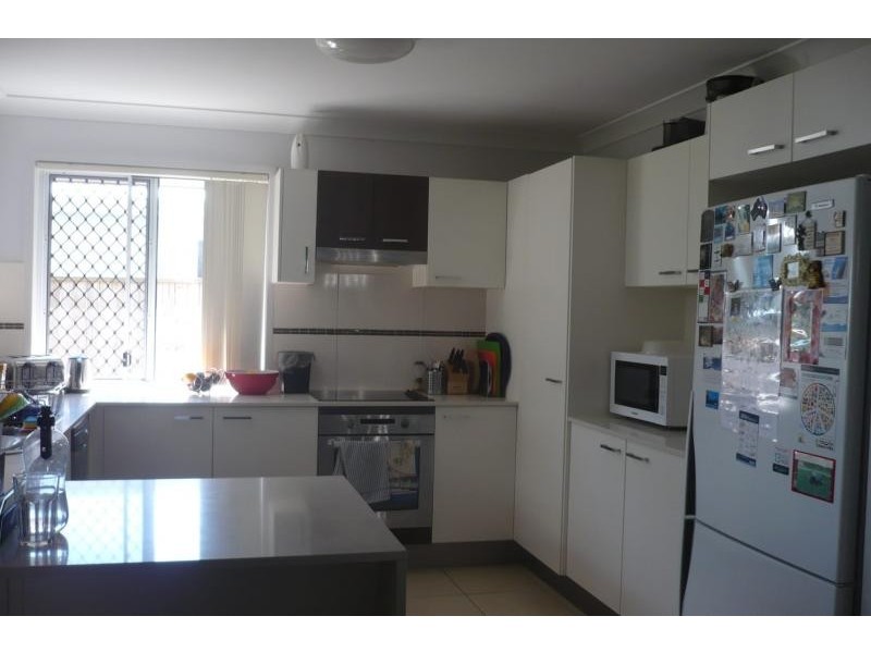 15 Lachlan Drive, Wakerley QLD 4154