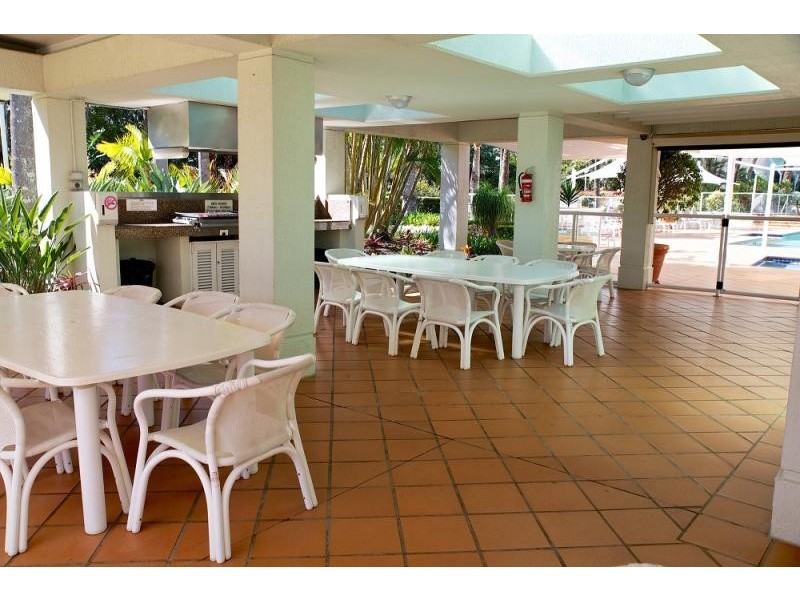 177 Old Burleigh Rd, Broadbeach QLD 4218