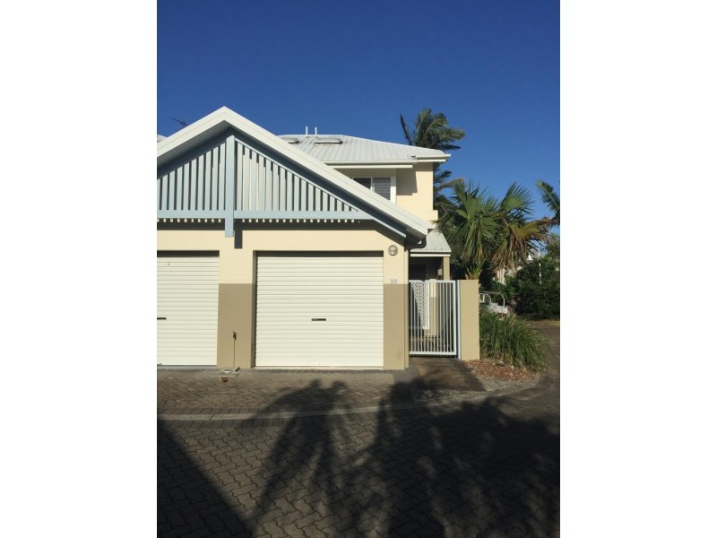 16 Crescent Avenue, Mermaid Beach QLD 4218