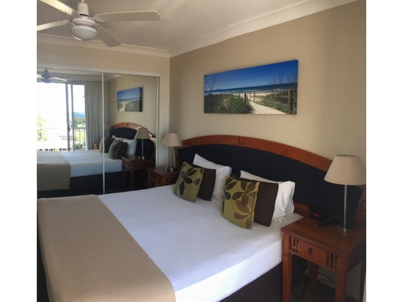 3073/2633 Gold Coast Highway, Broadbeach QLD 4218