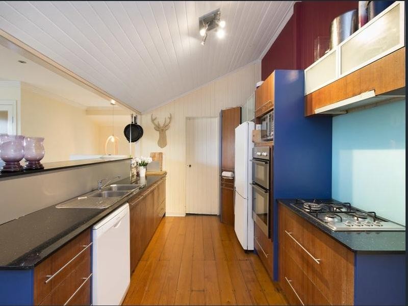 60 Shakespeare Street, Coorparoo QLD 4151