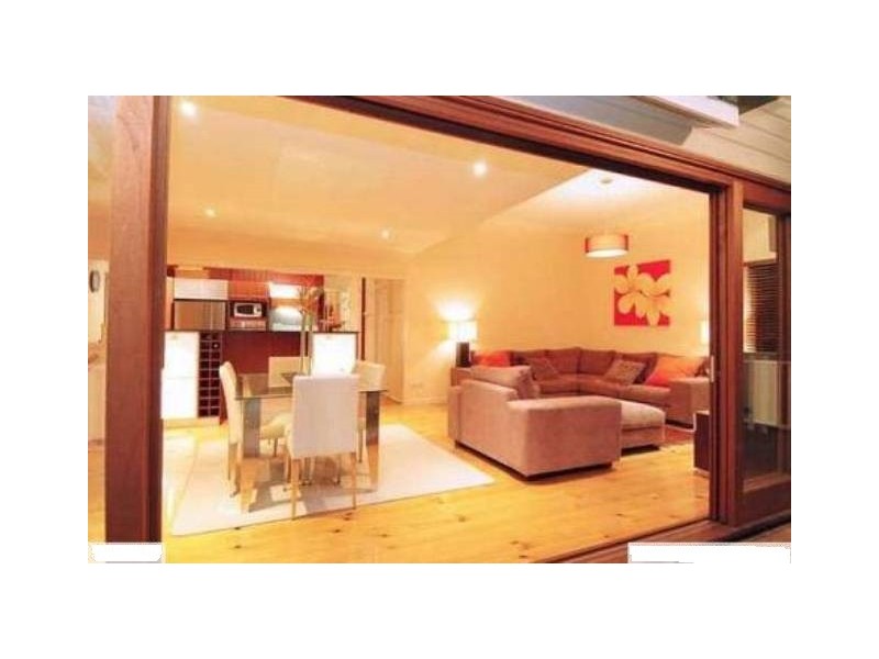 60 Shakespeare Street, Coorparoo QLD 4151