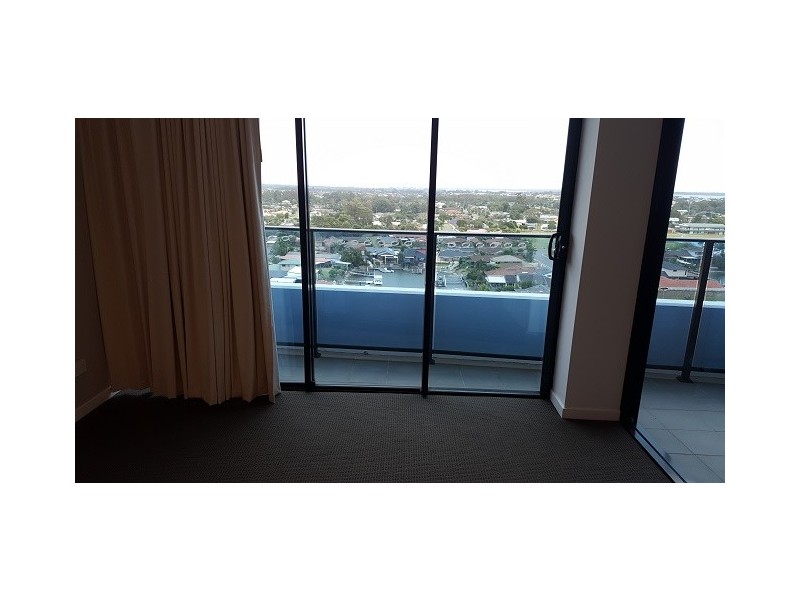 5 Harbour Side Court, Biggera Waters QLD 4216