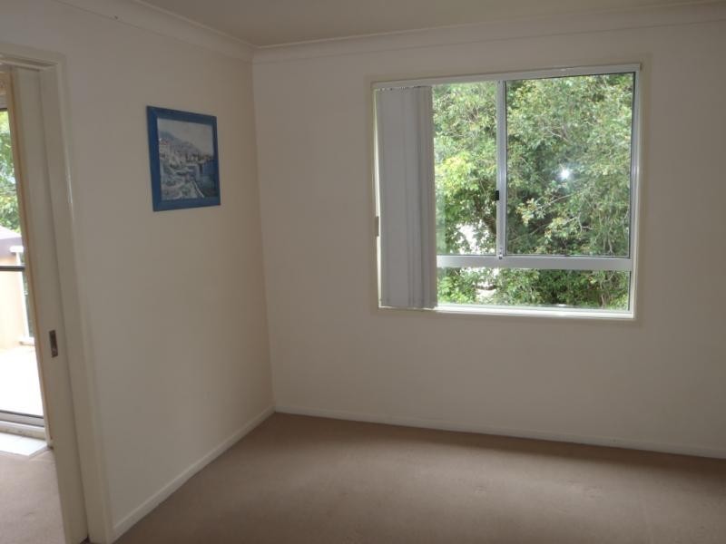 19 Taylor Street, Biggera Waters QLD 4216