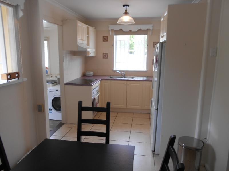 75 Graceville Avenue, Graceville QLD 4075