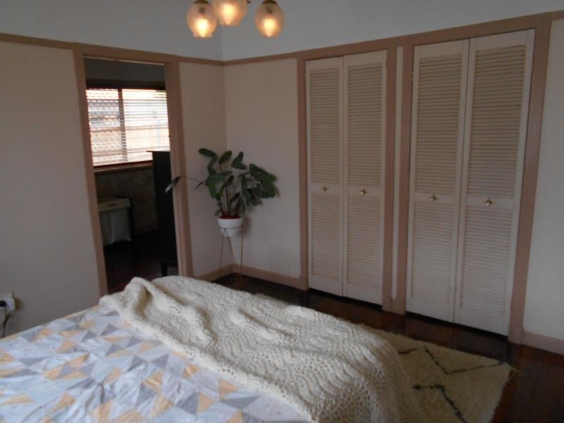 75 Graceville Avenue, Graceville QLD 4075