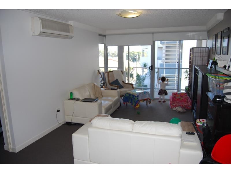 S08/8 Cordelia st, South Brisbane QLD 4101