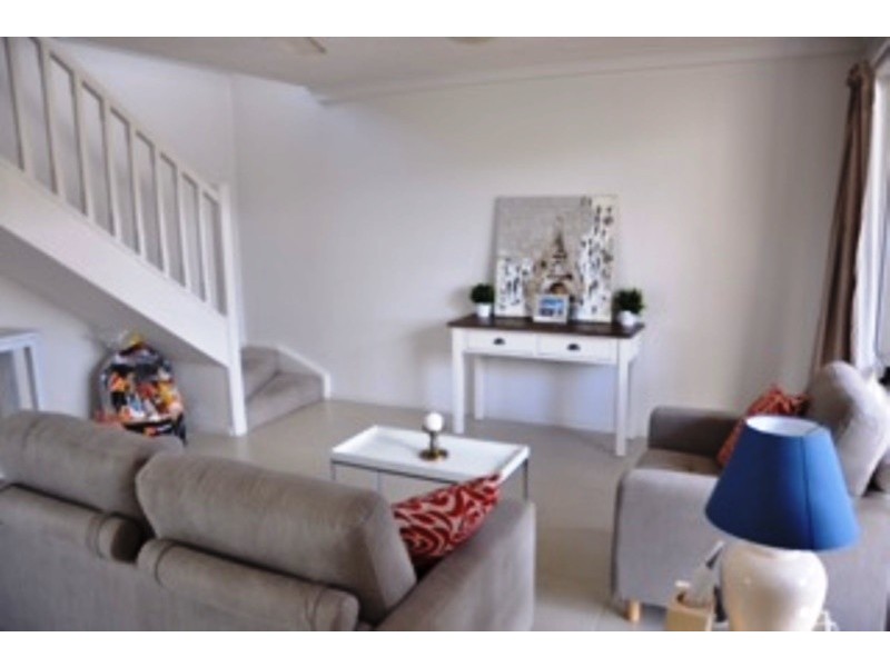 10/20 St Kevins Ave, Benowa QLD 4217