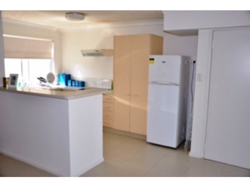 10/20 St Kevins Ave, Benowa QLD 4217