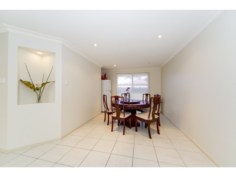 15 Arlene Park Terrace, Monterey Keys, Helensvale QLD 4212