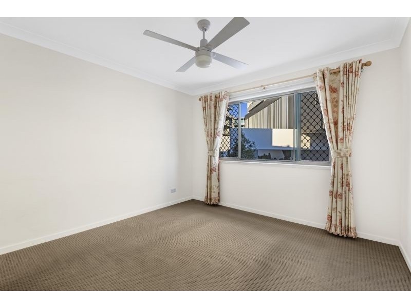 111/3 Compass Dr., Biggera Waters QLD 4216