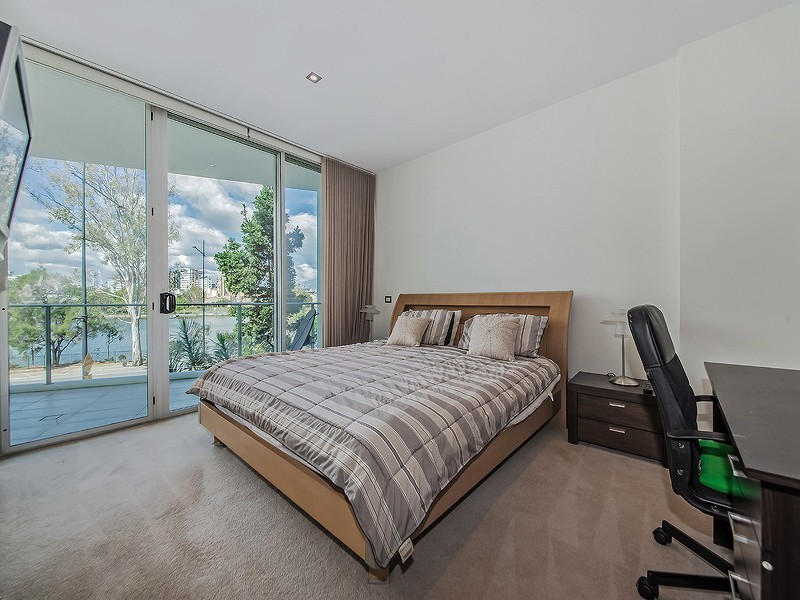 205 Coronation Drive,, Milton QLD 4064