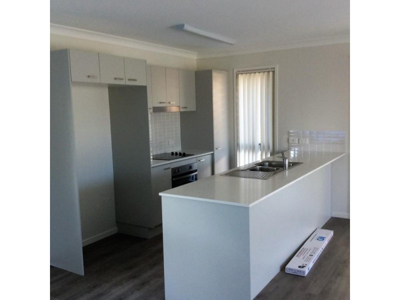 B/21 CLEARWATER STREET, Bethania QLD 4205