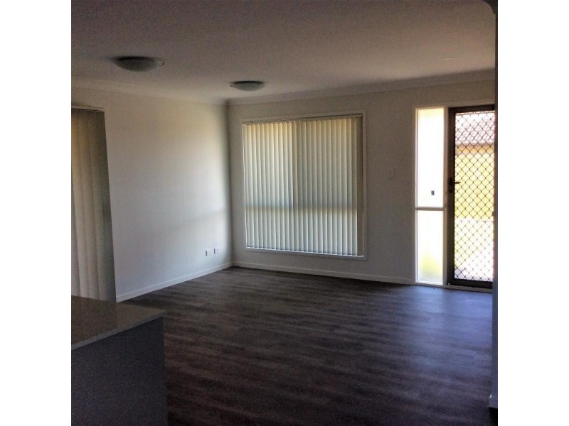 B/21 CLEARWATER STREET, Bethania QLD 4205