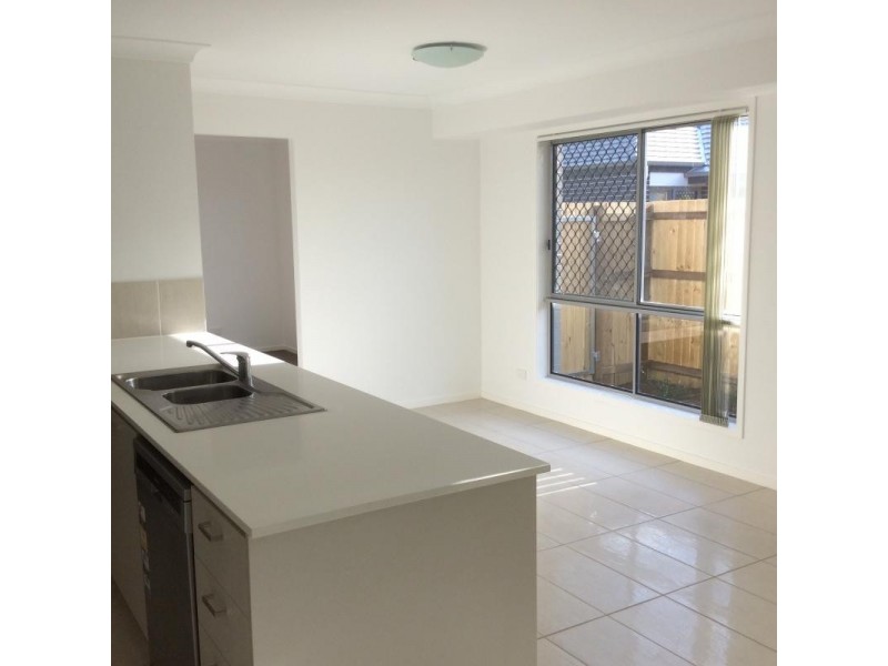 21 A CLEARWATER STREET, Bethania QLD 4205
