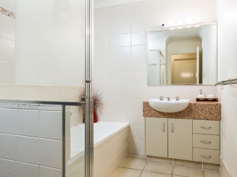 12 Collins Street, Brassall QLD 4305