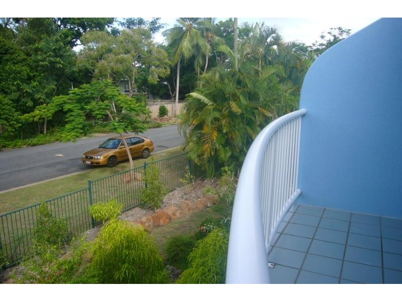 6/1 – 19 Poinciana Street, Holloways Beach QLD 4878