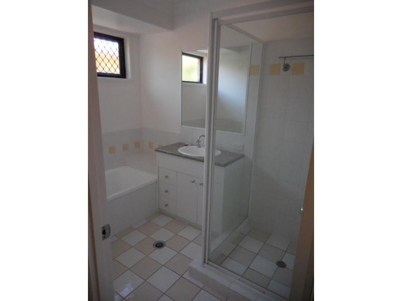 13-15 Hicklin Street, Springfield QLD 4300