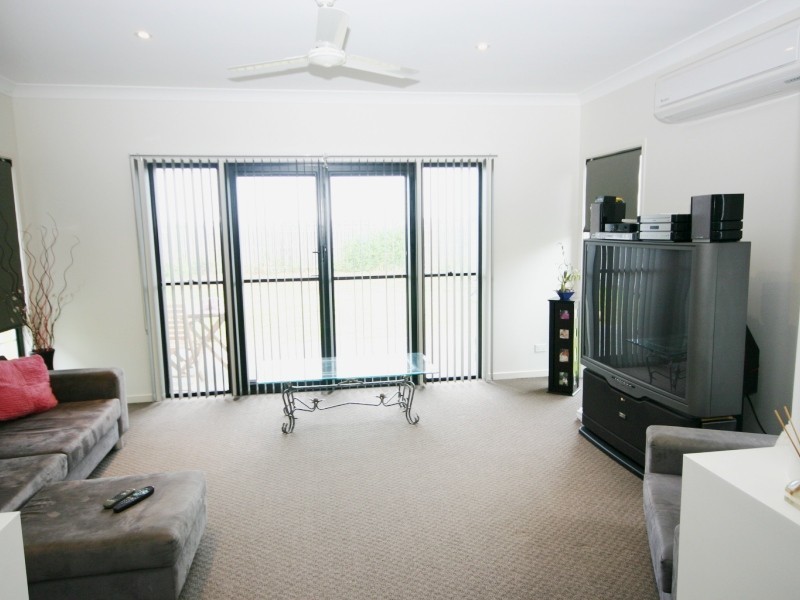 */19 Santa Barbara Road, Hope Island QLD 4212