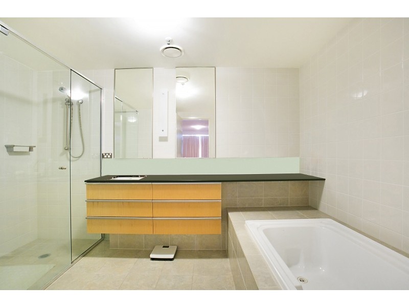 2162/1 Lennie Avenue, Main Beach QLD 4217