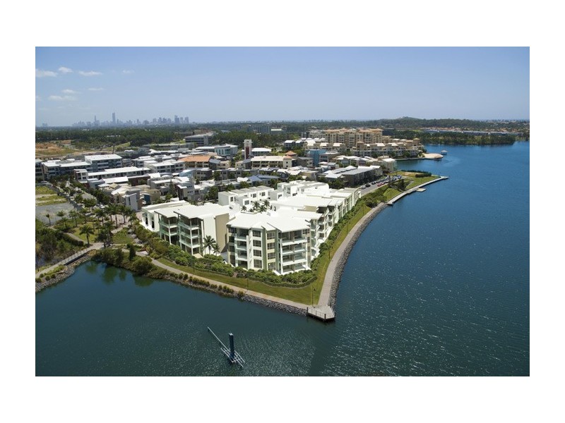 A4/9 Moores Crescent, Varsity Lakes QLD 4227