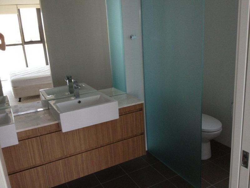 A3/9 Moores Crescent, Varsity Lakes QLD 4227