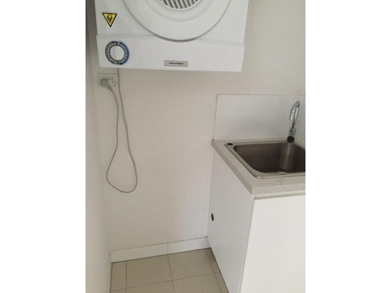 A6/9 Moores Crescent, Varsity Lakes QLD 4227