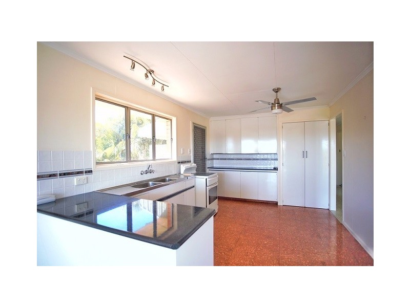 28 Fernshaw St, Macgregor QLD 4109