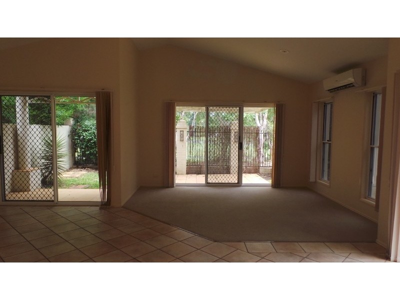 13 Highgate Lane, Robina QLD 4226