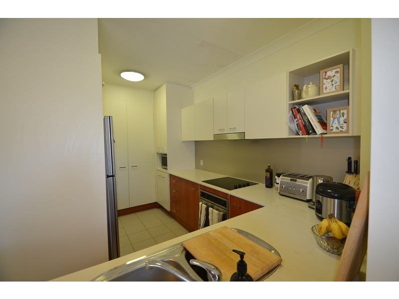 13 Bright Avenue, Labrador QLD 4215