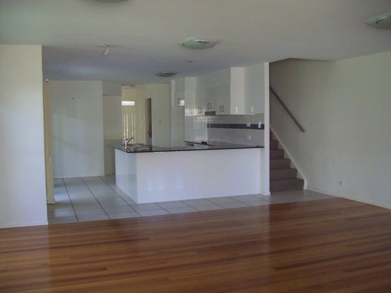 1/9 Suzanne Close, Mudjimba QLD 4564