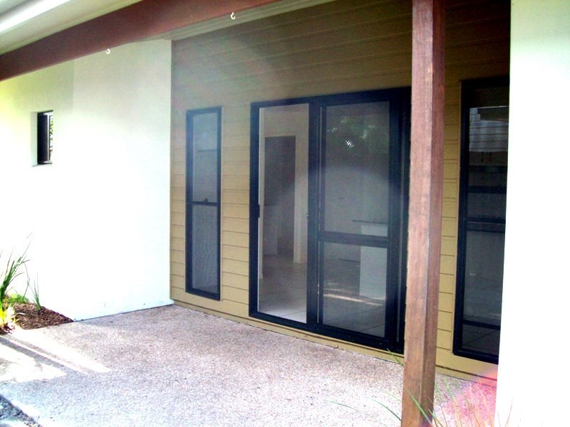 1/9 Suzanne Close, Mudjimba QLD 4564