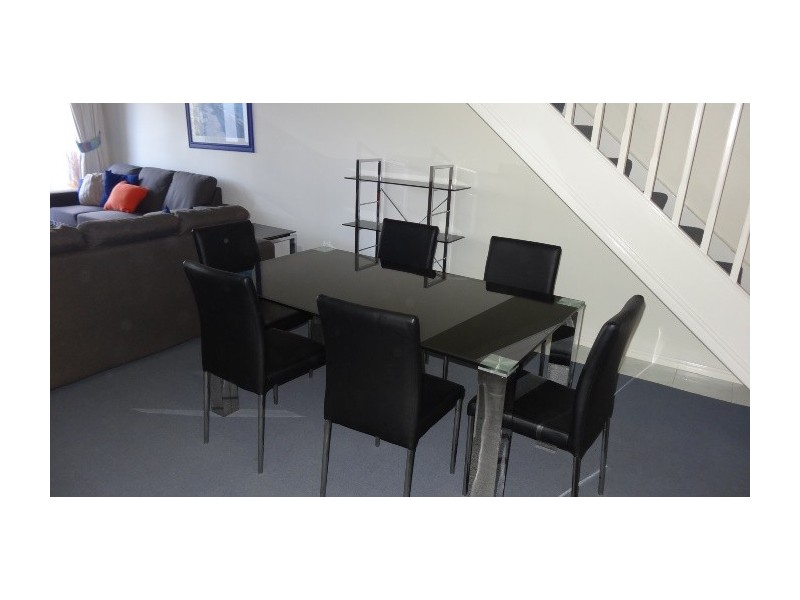 36/1 Great Hall Dve, Nobby Beach QLD 4218