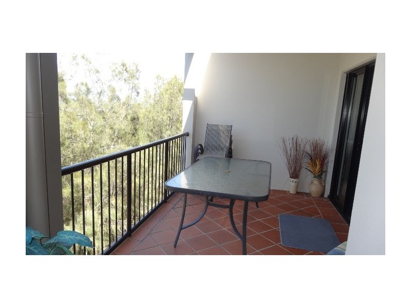 36/1 Great Hall Dve, Nobby Beach QLD 4218