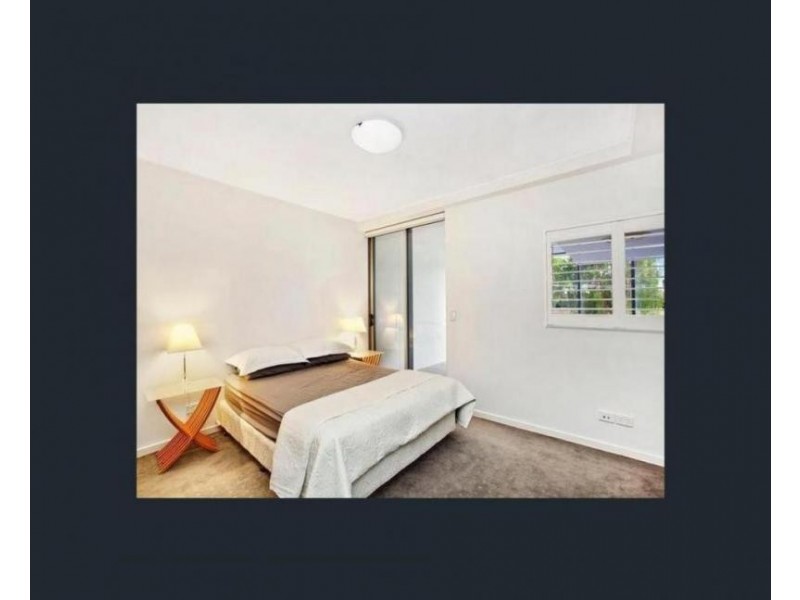 15 Walsh St, Milton QLD 4064