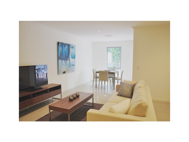 204/23 Robinson Place, Kelvin Grove QLD 4059