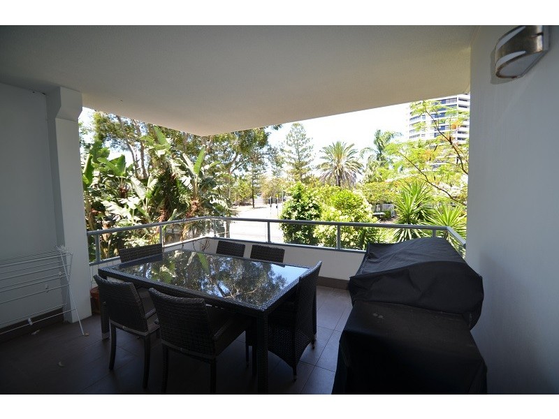 28 Bayview St, Runaway Bay QLD 4216