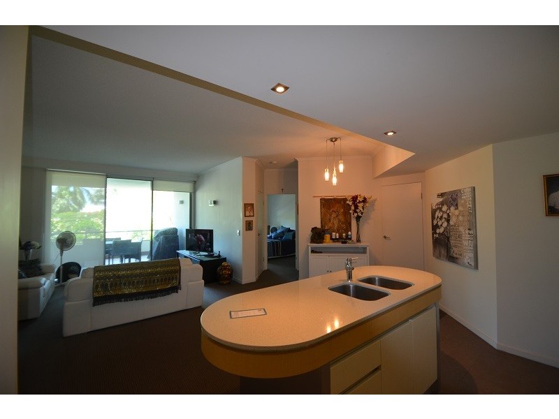 28 Bayview St, Runaway Bay QLD 4216