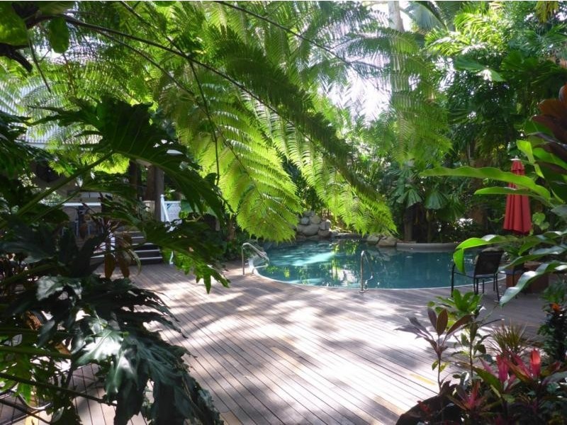 Palm Cove QLD 4879