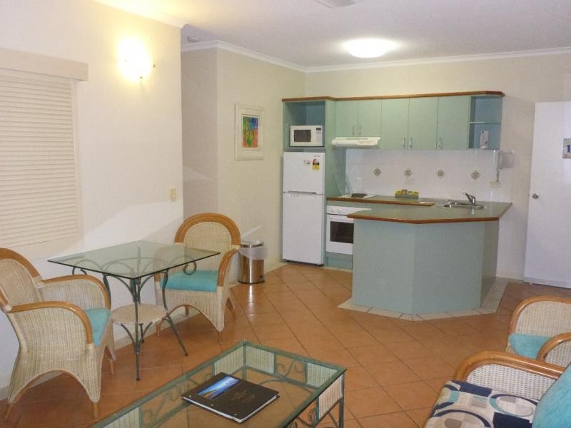 Palm Cove QLD 4879