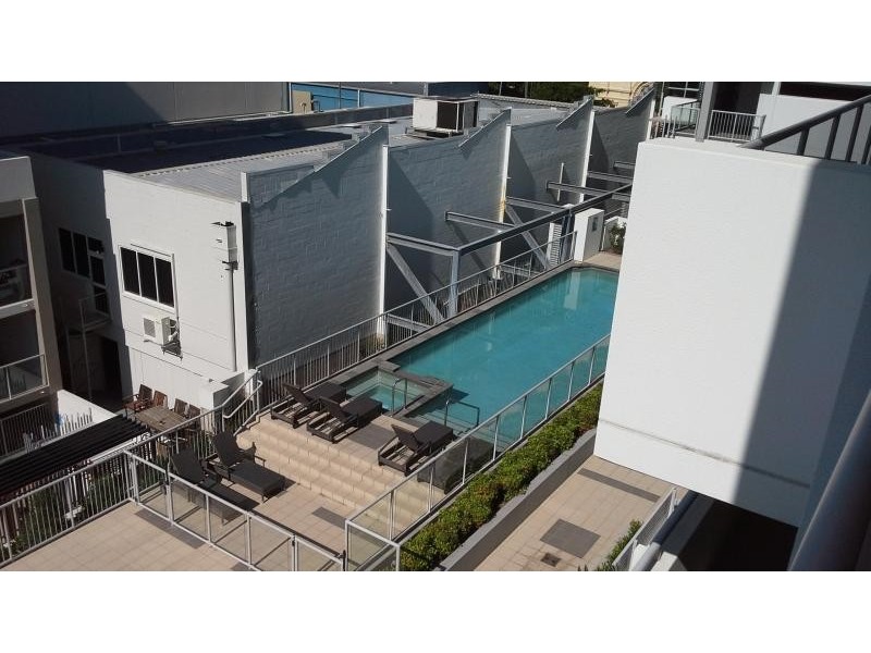 S12/8 Cordelia st, South Brisbane QLD 4101