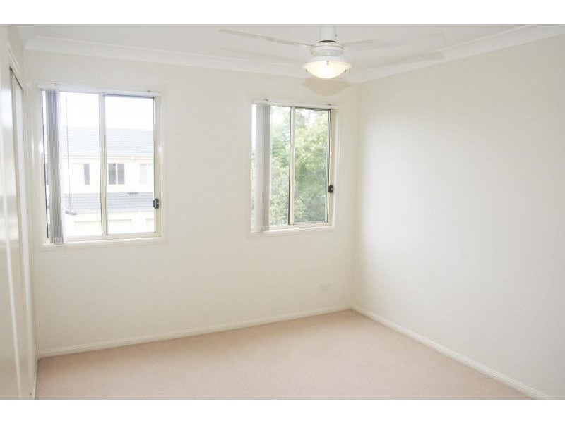 28/10 Chapman Place, Oxley QLD 4075