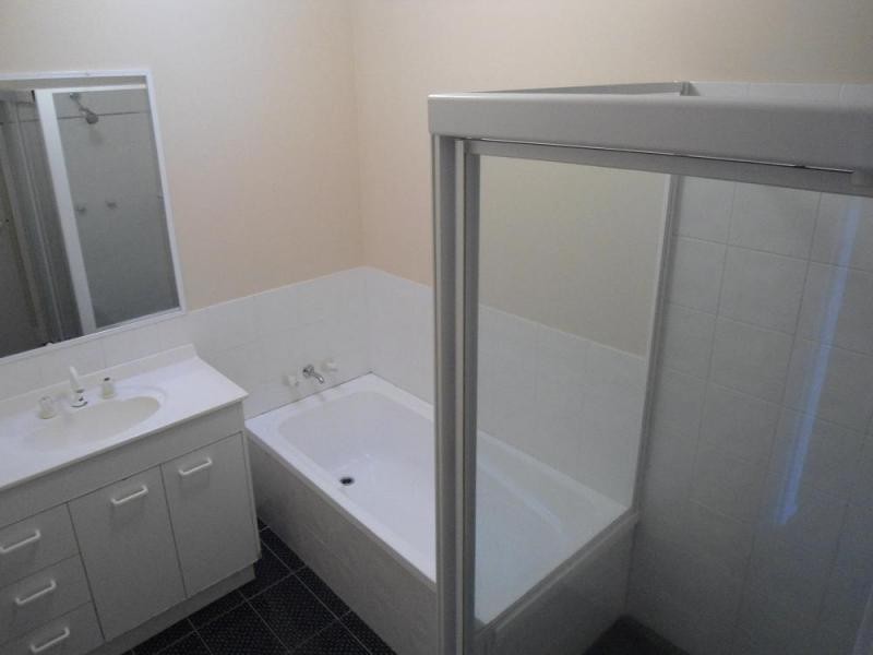 24/19 SELLIN PL, Currumbin Waters QLD 4223