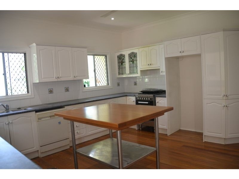 Holland Park QLD 4121